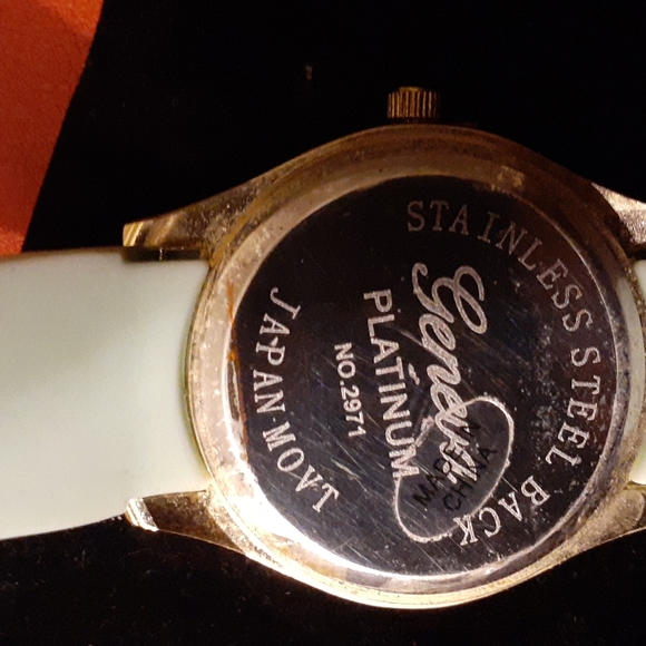 GENEVA SILICONE BAND WATCH W/ RHINESTONE BEZELS - Picture 7 of 10